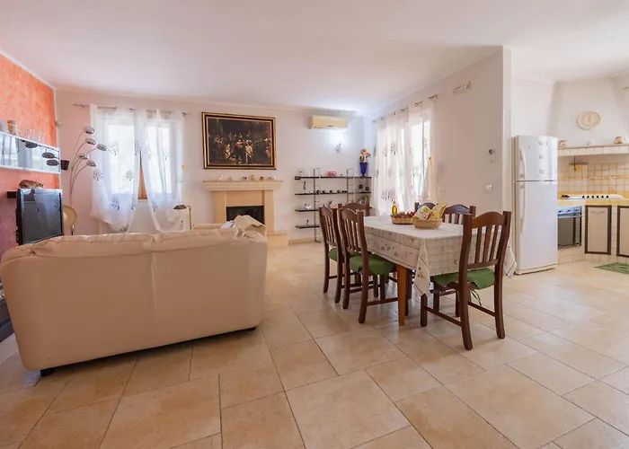 Laura Tatil Evi